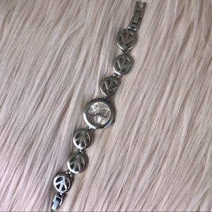 NWOT Golden Classic Peace Watch (2)